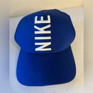 Nike Golf Cap Aerobill Classic 99 Dri Fit Text Spell Out Logo Navy Blue Hat